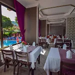 Hotel Juniper İçmeler