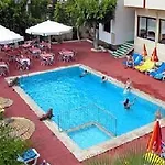 Hotel Juniper İçmeler