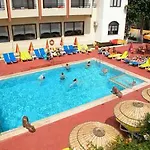 Hotel Juniper İçmeler