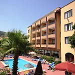 Juniper Hotel İçmeler