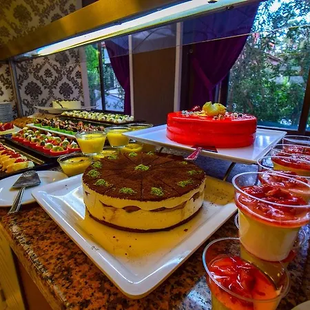 Отель Juniper 2*