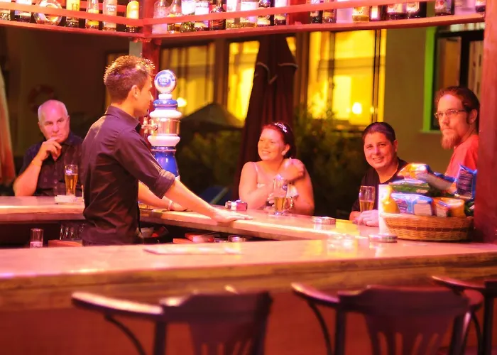 Juniper 2* إتْشميلير